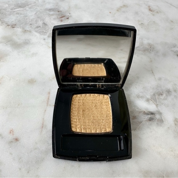Chanel Limited Edition Eyeshadow Premier Or First Gold - Picture 2 of 4